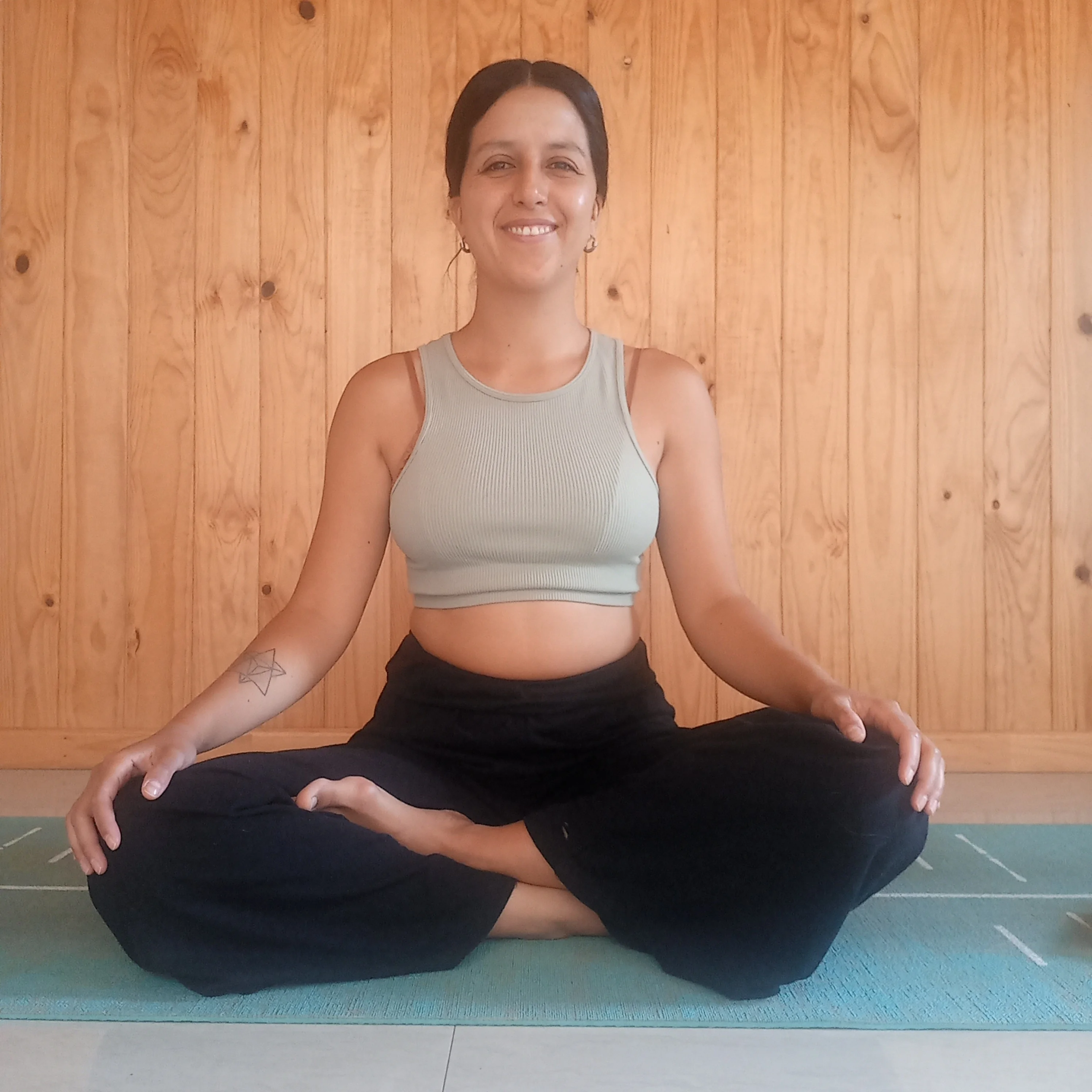 Nicole Velásquez, instructora de Yoga